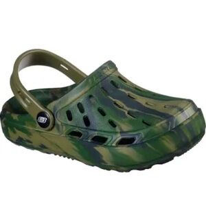 Skechers size 5 Green Camouflage Sandals with Versatile Heel Strap